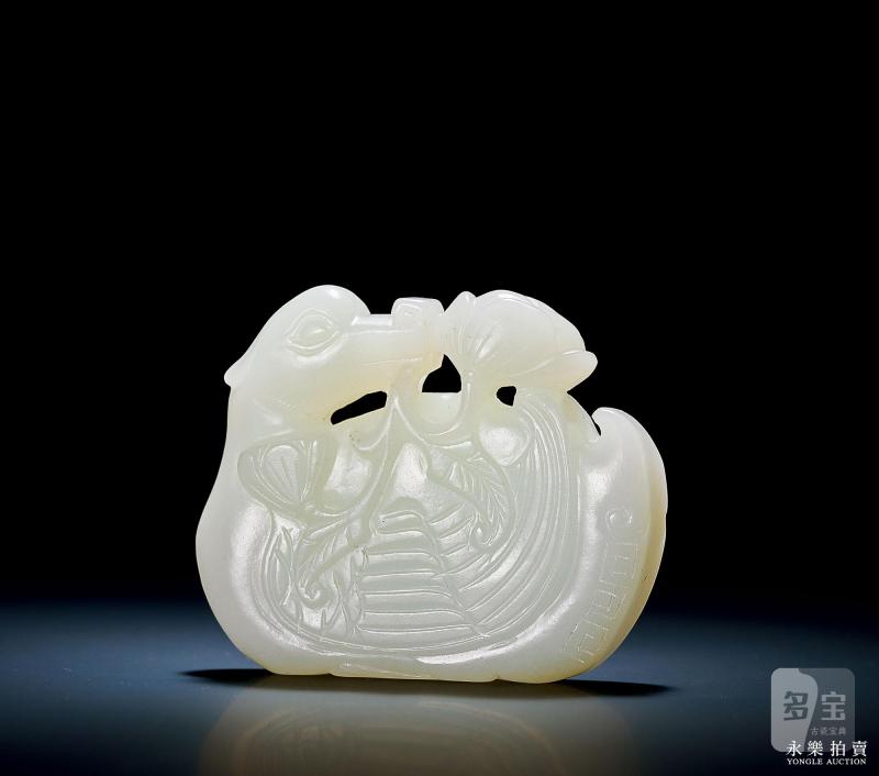 清 白玉宝鸭穿莲佩